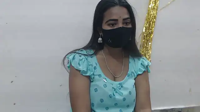 Snapshot of wildbabes chatting on 03/17/26, 08:01 wildbabes online show from 03/17/26, 08:01