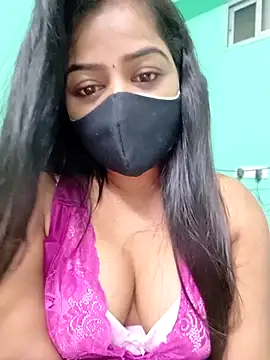 Snapshot of Monalisa_Singh chatting on 07/01/26, 04:40 Monalisa Singh online show from 07/01/26, 04:40