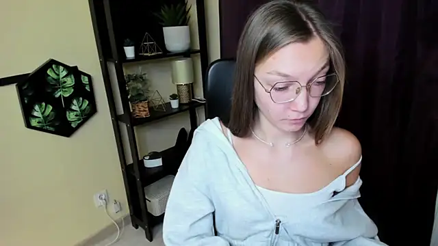 EmillyPlay online show from 01/16/25, 06:46