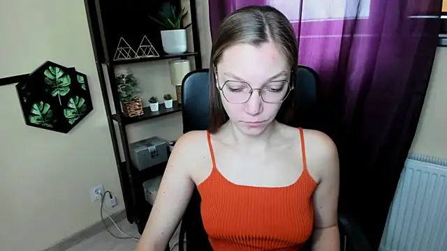 EmillyPlay online show from 03/21/25, 06:49