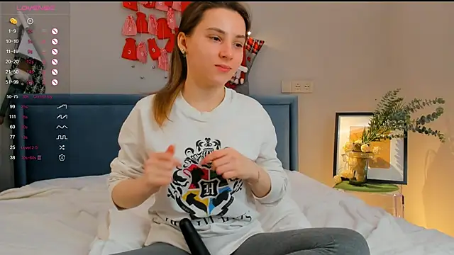 DonnaBurkee online show from 01/18/25, 04:10