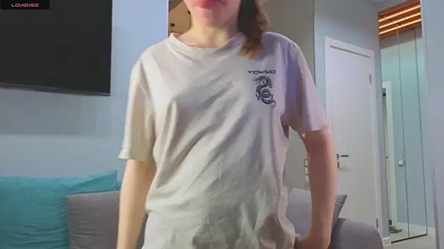 DonnaBurkee online show from 10/29/25, 04:37