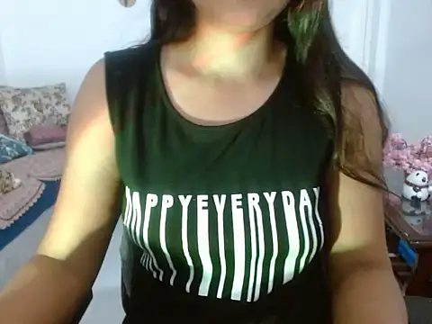 Snapshot of InayatSingh chatting on 04/28/26, 01:49 InayatSingh online show from 04/28/26, 01:49