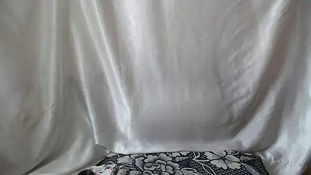 Burberrry  online show from 03/15/25, 11:40