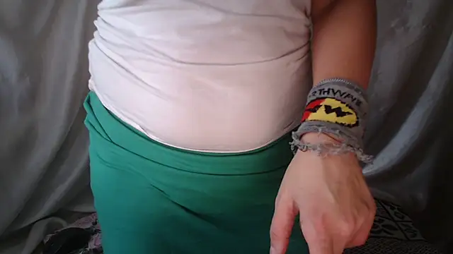 Burberrry  online show from 10/13/25, 05:07