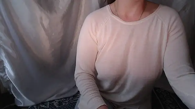 Snapshot of Burberrry_ chatting on 05/07/26, 04:23 Burberrry online show from 05/07/26, 04:23