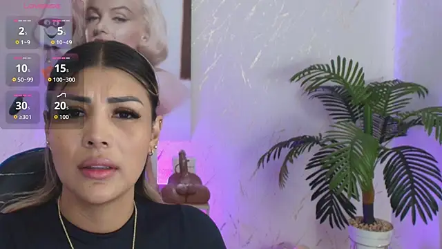 Snapshot of SALOOMEE__ chatting on 03/17/26, 02:20 SALOOMEE online show from 03/17/26, 02:20