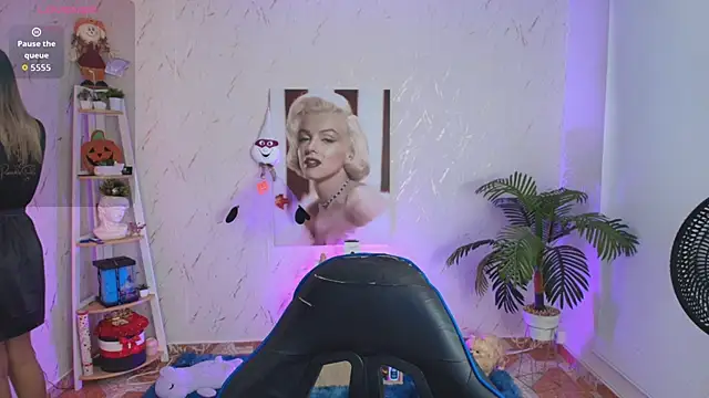 Snapshot of SALOOMEE__ chatting on 03/20/26, 11:15 SALOOMEE online show from 03/20/26, 11:15