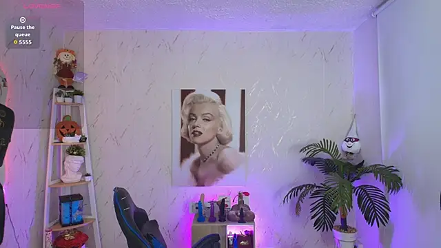 Snapshot of SALOOMEE__ chatting on 04/10/26, 11:15 SALOOMEE online show from 04/10/26, 11:15