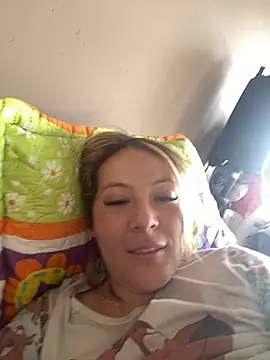 Snapshot of kimberly_proyect chatting on 01/11/25, 06:23 kimberly proyect online show from 01/11/25, 06:23