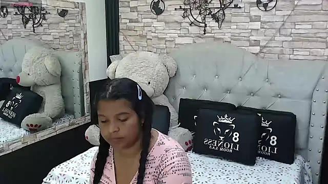 sia cavad online show from 02/19/25, 12:33