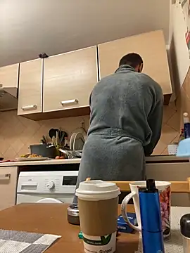 Yourhotboy 42 online show from 02/01/25, 10:34