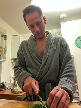 Yourhotboy 42 online show from 03/05/25, 10:21