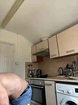 Yourhotboy 42 online show from 03/08/26, 01:04