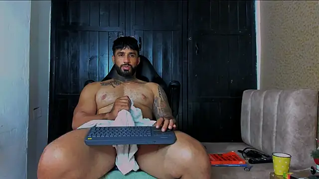 naugthy dominant online show from 01/21/25, 09:13