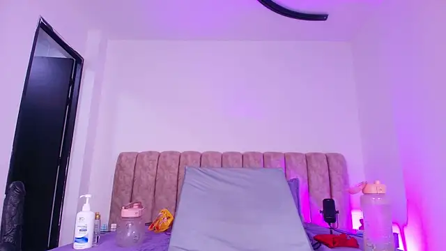 diane di online show from 11/27/25, 07:16