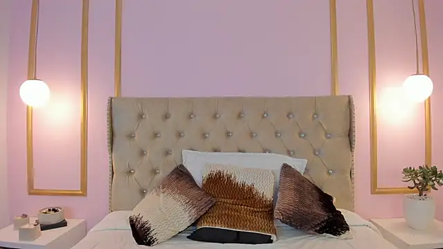 ivy collins online show from 05/11/26, 07:55