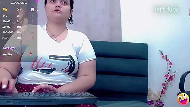 Snapshot of brunnette_hot chatting on 02/20/26, 11:11 brunnette hot online show from 02/20/26, 11:11