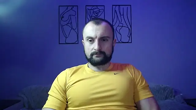 brindlefly6969 online show from 12/31/24, 03:42