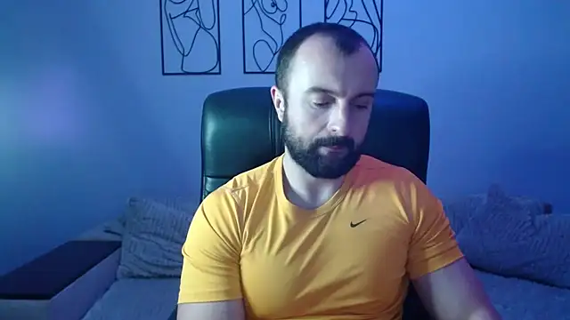 brindlefly6969 online show from 11/26/25, 01:56