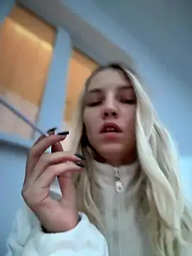 Adelina0001 online show from 12/04/24, 01:58