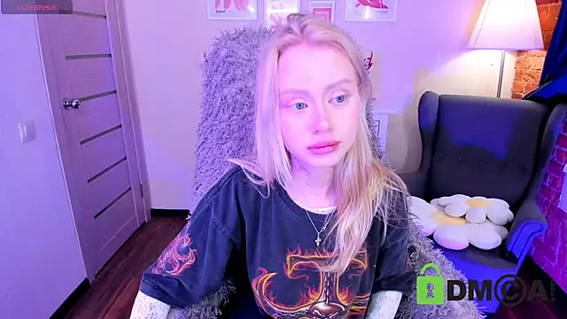 MalenaErnman online show from 03/01/25, 10:24