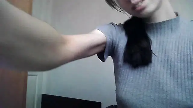 Snapshot of ElizaSwon chatting on 09/23/25, 01:36 ElizaSwon online show from 09/23/25, 01:36