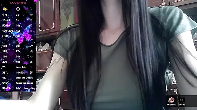 Snapshot of ElizaSwon chatting on 06/16/26, 02:19 ElizaSwon online show from 06/16/26, 02:19
