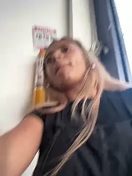 pamell col online show from 12/11/24, 10:06