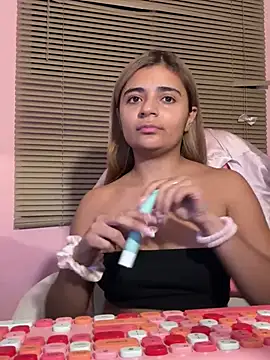 pamell col online show from 01/12/25, 01:32