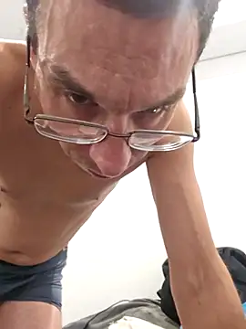 Iliketocooksquirt25 online show from 10/06/25, 11:35