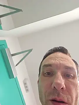 Iliketocooksquirt25 online show from 11/26/25, 10:33