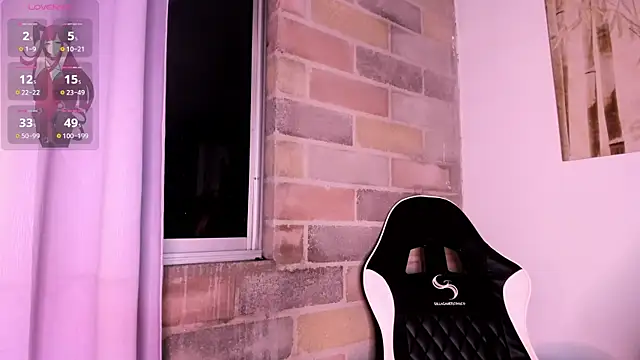 Snapshot of Im_Scarlet chatting on 10/22/25, 11:04 Im Scarlet online show from 10/22/25, 11:04