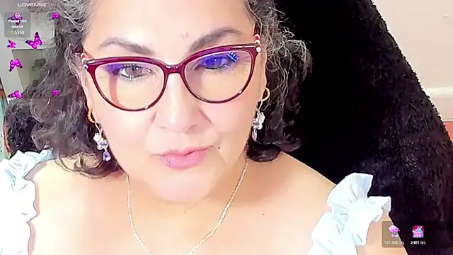 Snapshot of cataleya_mom chatting on 11/22/25, 03:00 cataleya mom online show from 11/22/25, 03:00