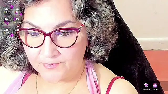 Snapshot of cataleya_mom chatting on 11/27/25, 03:52 cataleya mom online show from 11/27/25, 03:52