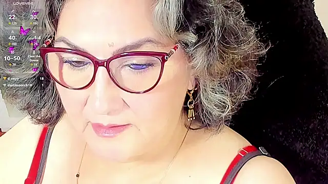 Snapshot of cataleya_mom chatting on 11/28/25, 04:15 cataleya mom online show from 11/28/25, 04:15