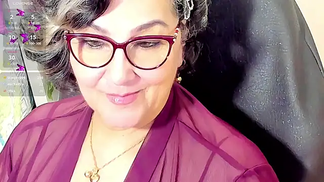 Snapshot of cataleya_mom chatting on 03/15/26, 03:01 cataleya mom online show from 03/15/26, 03:01