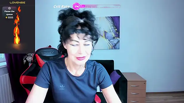 Silvia Wallec online show from 06/17/26, 05:43