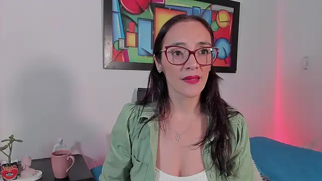 Jessica Herrera  online show from 12/14/25, 04:34