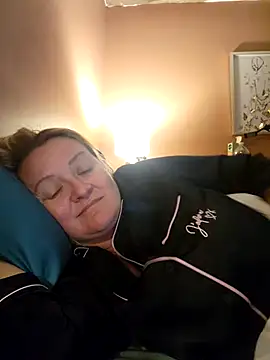 Snapshot of lady_charlyne chatting on 03/04/25, 08:16 lady charlyne online show from 03/04/25, 08:16