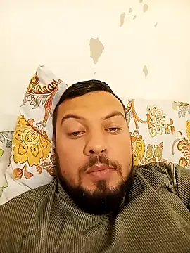 Snapshot of rafjb chatting on 10/12/25, 04:50 rafjb online show from 10/12/25, 04:50