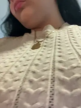 Snapshot of bella_isabela chatting on 02/26/25, 02:25 bella isabela online show from 02/26/25, 02:25