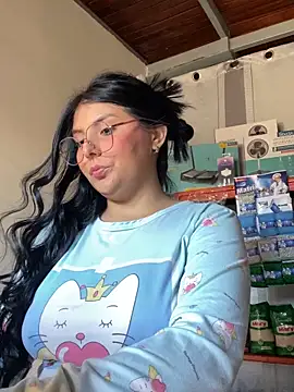 Snapshot of bella_isabela chatting on 10/01/25, 01:17 bella isabela online show from 10/01/25, 01:17