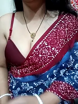 Priya Boudi online show from 10/31/25, 06:09