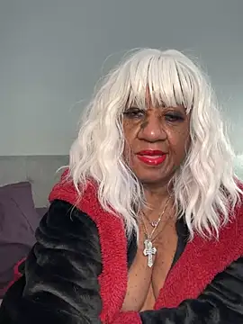 BreanaDivine online show from 03/09/25, 06:11