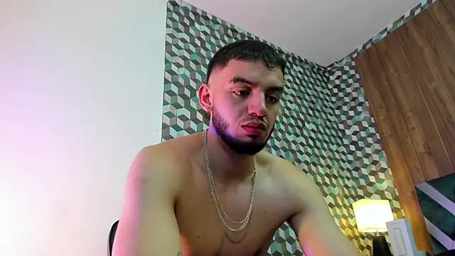 Snapshot of Michael_magno chatting on 01/20/25, 02:25 Michael magno online show from 01/20/25, 02:25