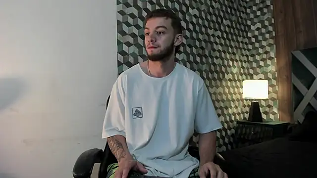 Snapshot of Michael_magno chatting on 02/03/25, 10:47 Michael magno online show from 02/03/25, 10:47