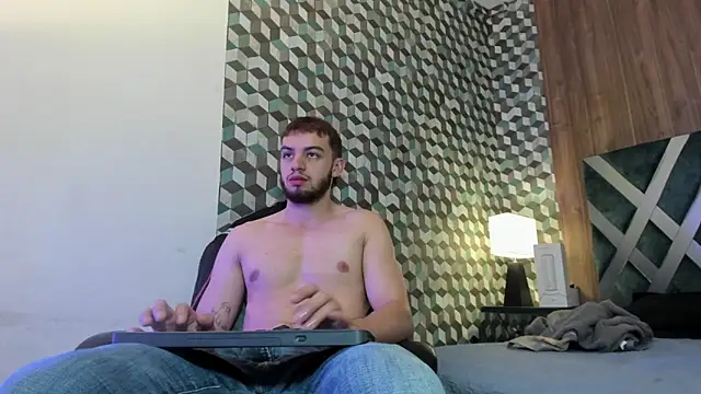 Snapshot of Michael_magno chatting on 02/04/25, 11:49 Michael magno online show from 02/04/25, 11:49