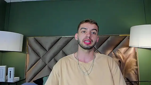 Snapshot of Michael_magno chatting on 09/09/25, 08:19 Michael magno online show from 09/09/25, 08:19