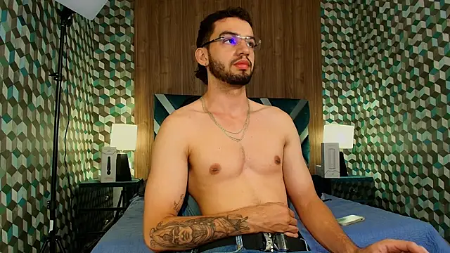 Snapshot of Michael_magno chatting on 09/18/25, 09:06 Michael magno online show from 09/18/25, 09:06